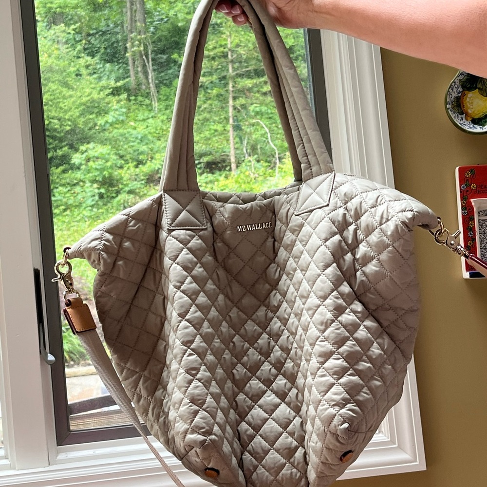 Mz wallace metro tote deluxe medium